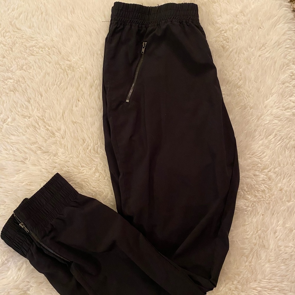 Fabletics black joggers size small